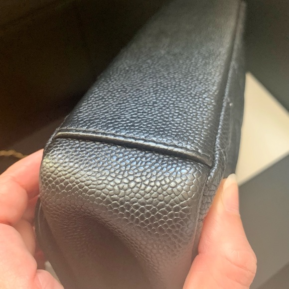 ❌sold❌Chanel Caviar Filigree Medium Flap GHW - Picture 11 of 15